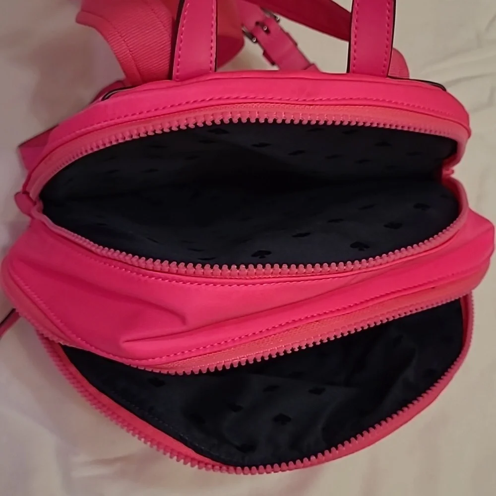 Backpack - Picture 6 of 8